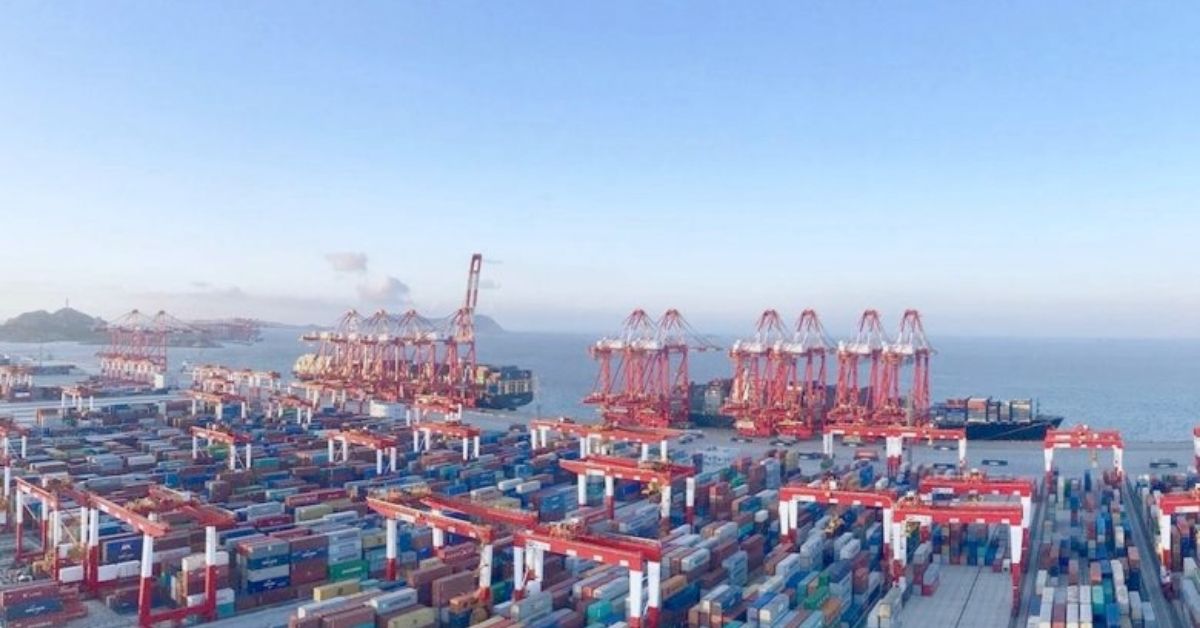 Shanghai Port - world's largest container port with 47 million TEU capacity