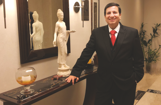 Cyrus katgara 