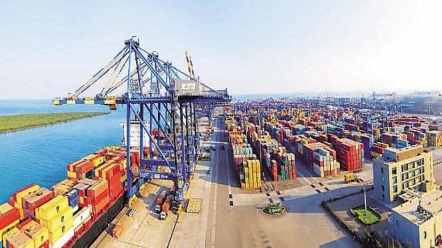 Cargo traffic at major ports continues to fall Maritime Gateway