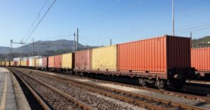 containers train