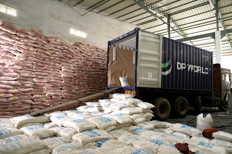 DP World and World Food Programme Deliver 5,000 Tonnes of Rice to Communities in Africa 1 DP World 1