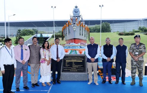 GRSE Unveils 20-Metre Project 17A Frigate Model at Kolkata Airport